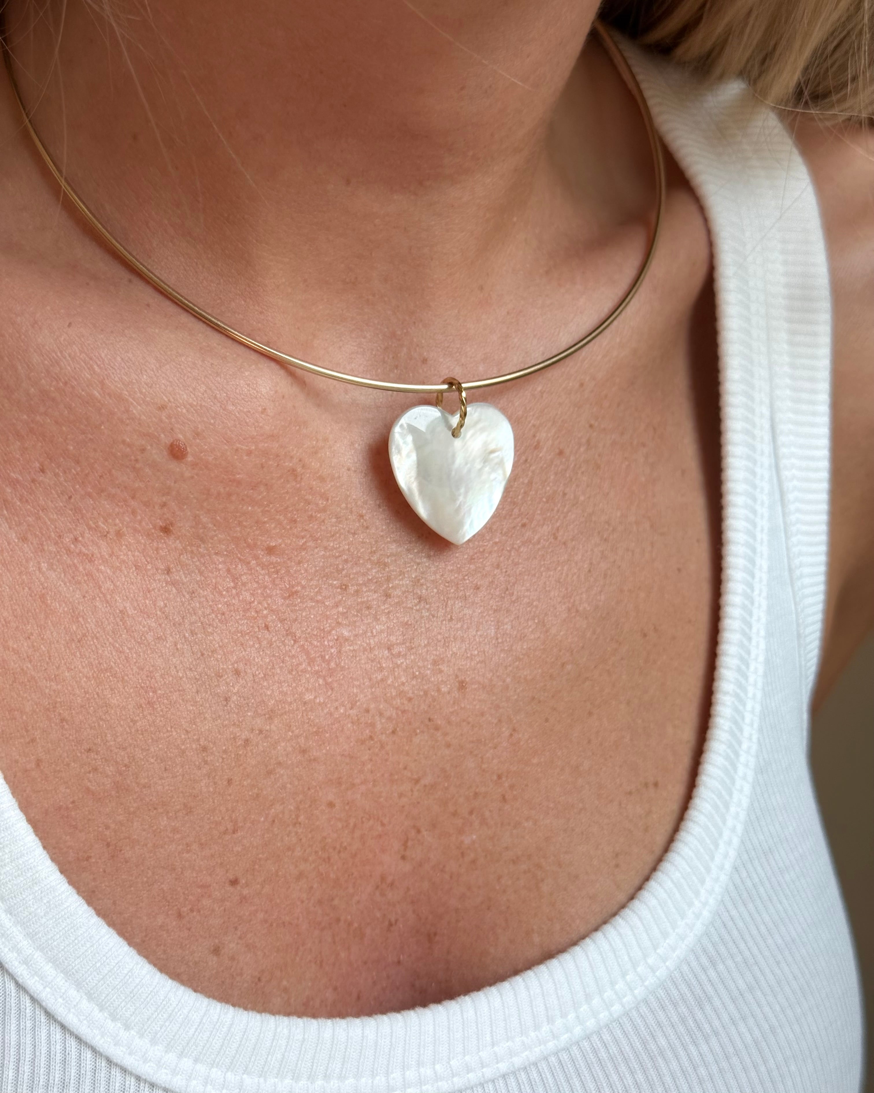 Mia Choker