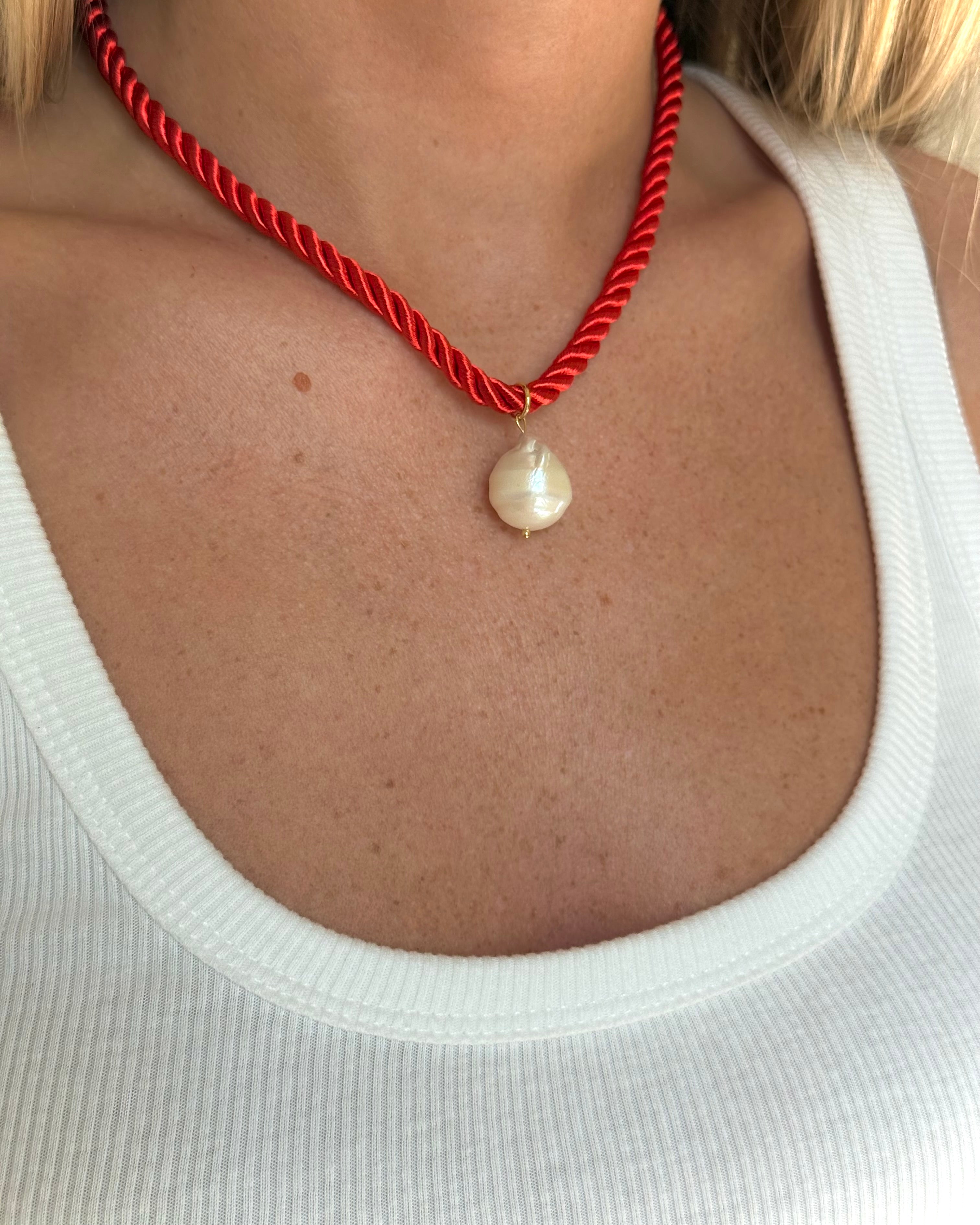Piper Necklace