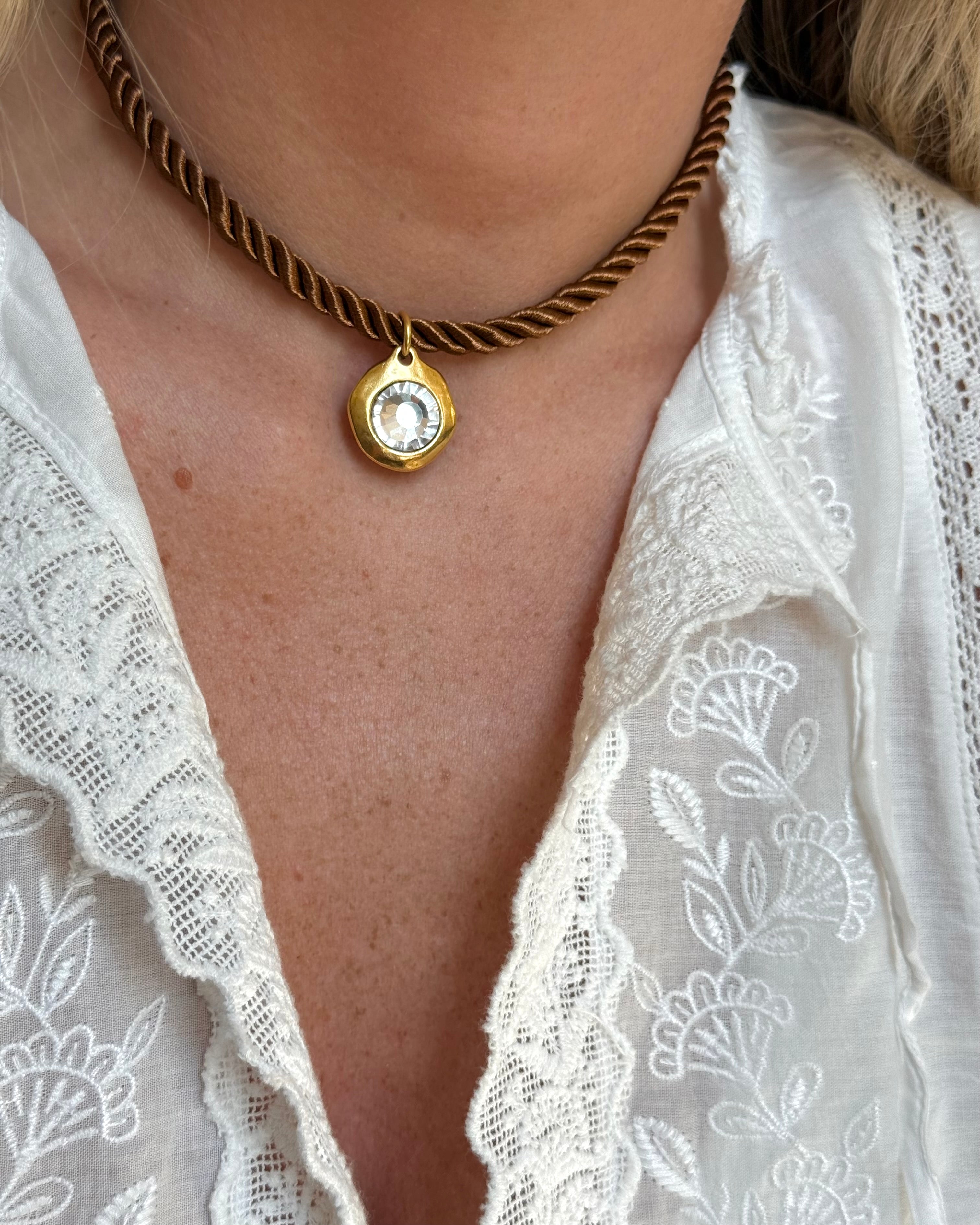 Gemma Choker