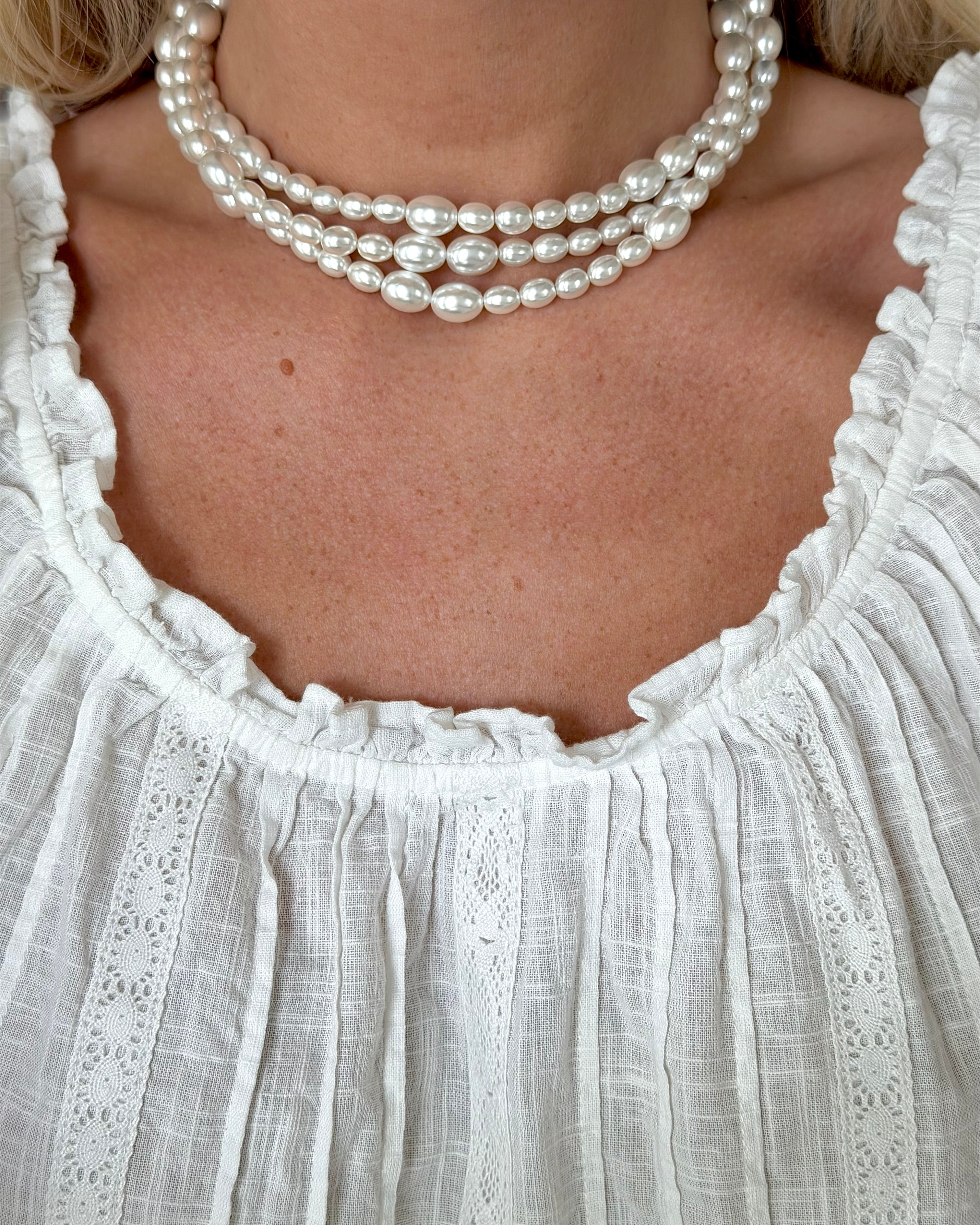 Isla Pearl Necklace